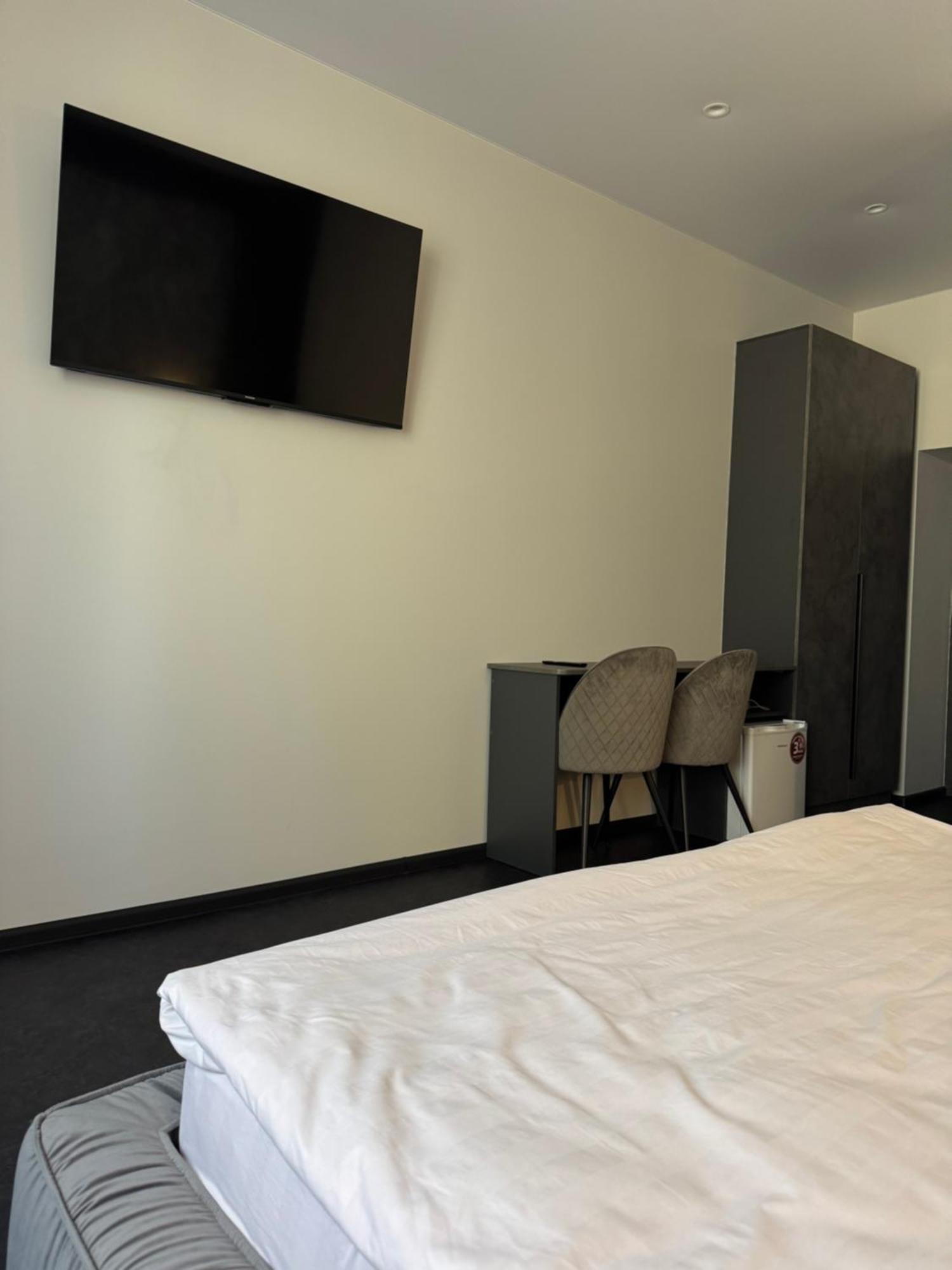 Mini-Hotel Neptun Rivne Zewnętrze zdjęcie